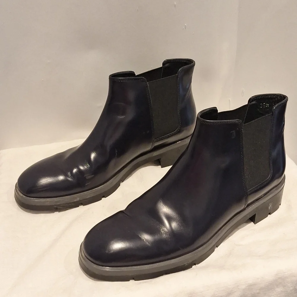 Tod's Black Leather Chelsea Boots Size 39 1/2